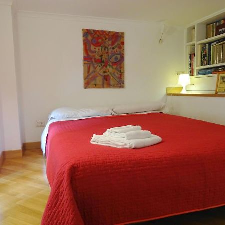 Mezzocannone Holiday House Naples Luaran gambar