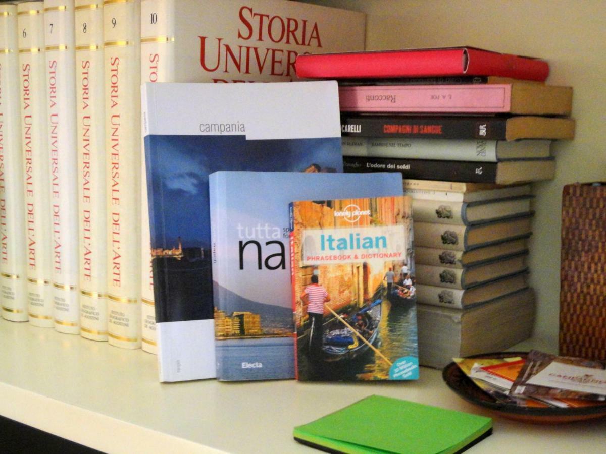 Mezzocannone Holiday House Naples Luaran gambar