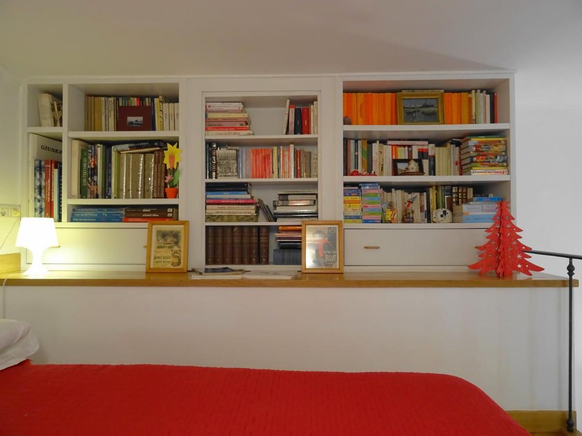 Mezzocannone Holiday House Naples Luaran gambar